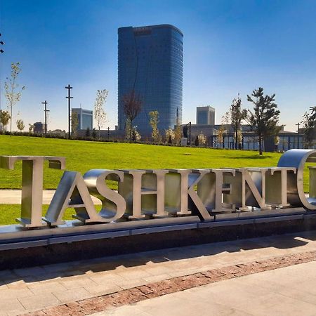 Апартаменты У Парка Голубые Купола И Цум Apartments At Blue Dome Park 塔什干 外观 照片